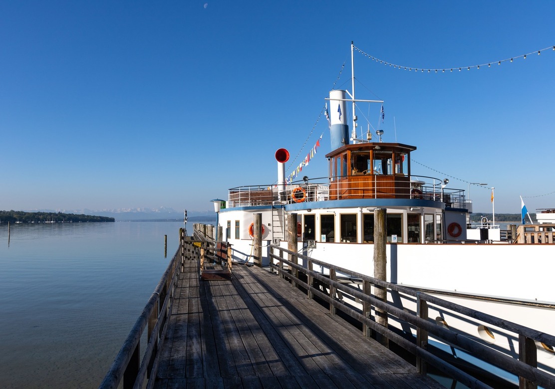 Schifffahrt Ammersee – ZWISCHEN WELLEN, BERGEN & GENUSS